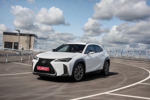 2018 Lexus UX200 F-Sport